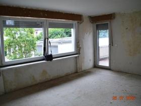 Wohnzimmer, Blick z. Balkon