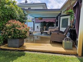 Poolterrasse
